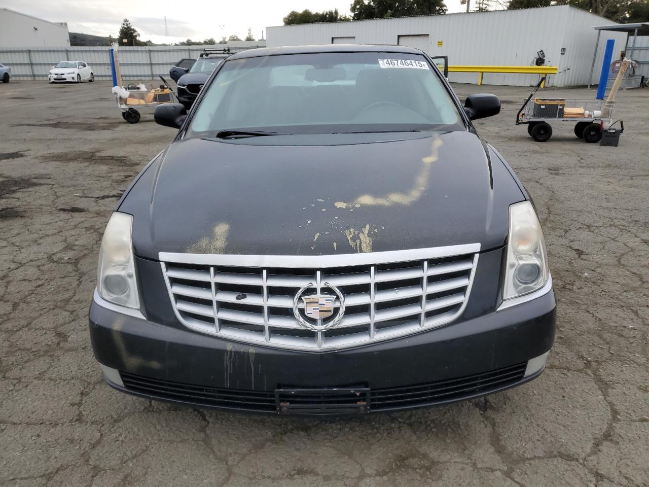 2010 Cadillac DTS - Image 5