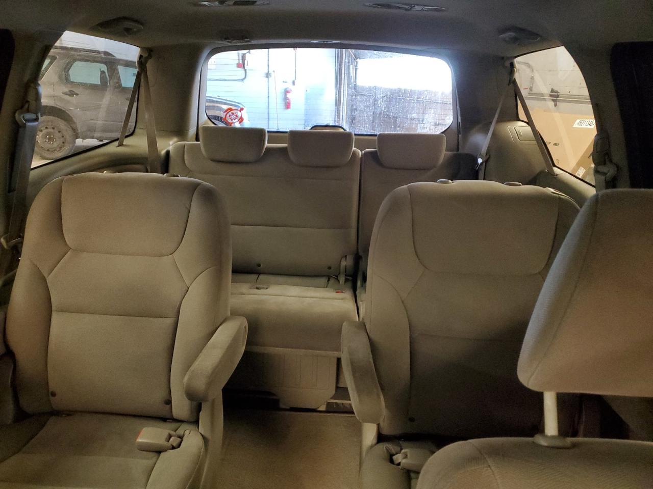 2008 Honda Odyssey - Image 10