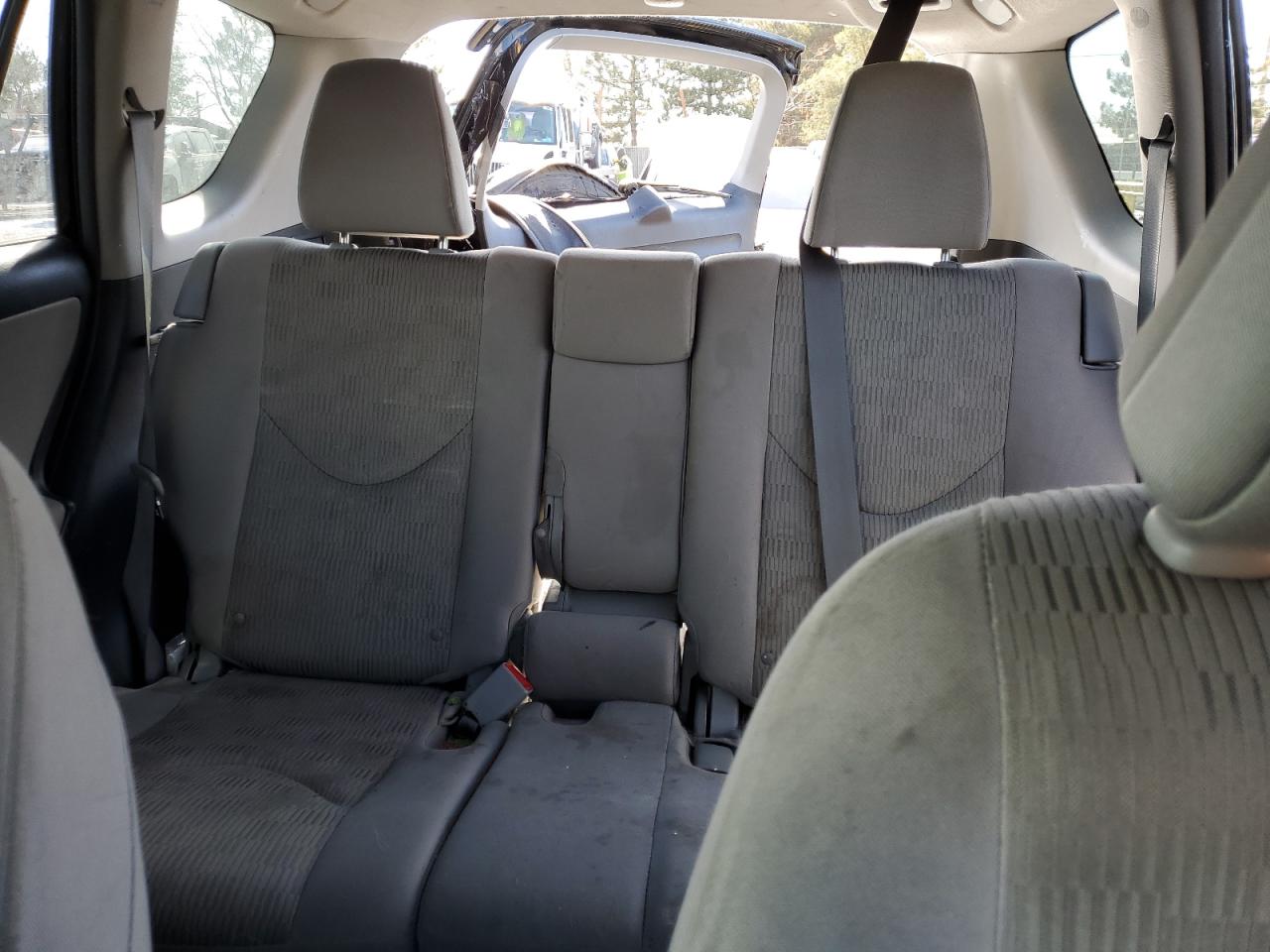 2012 Toyota RAV 4 - Image 10