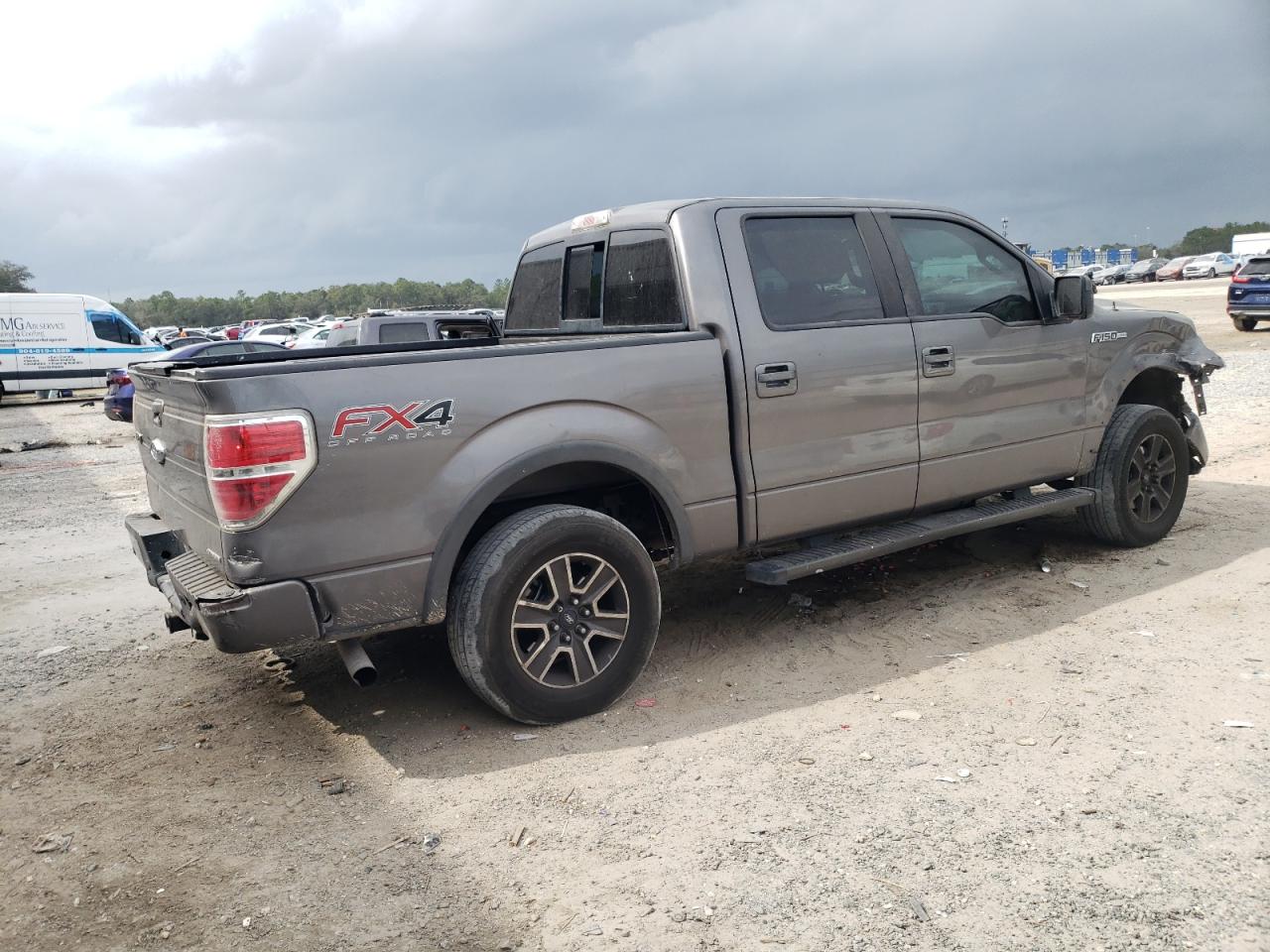 2013 Ford F-150 - Image 3
