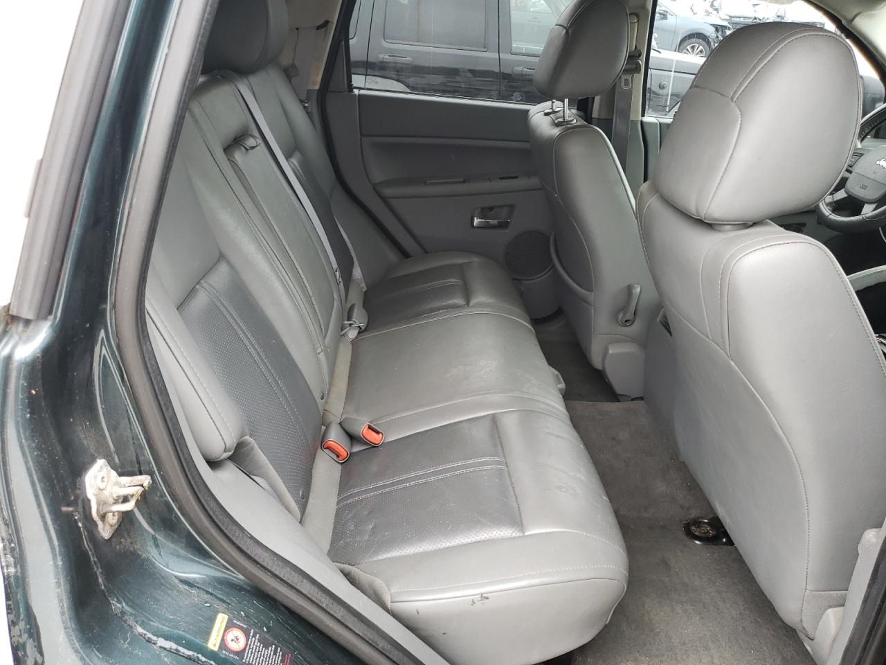 2005 Jeep Grand Cherokee - Image 10