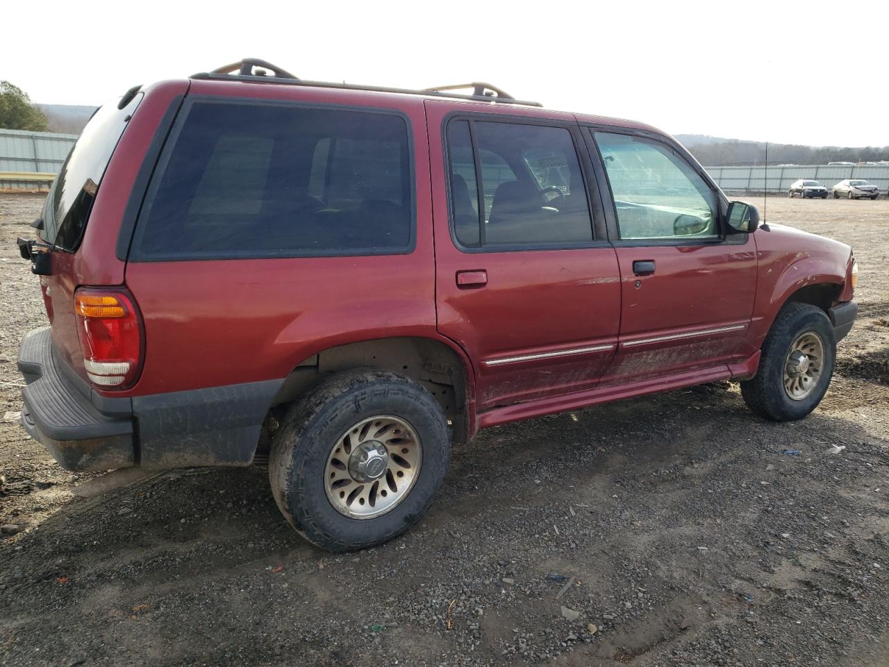 2001 Ford Explorer - Image 3