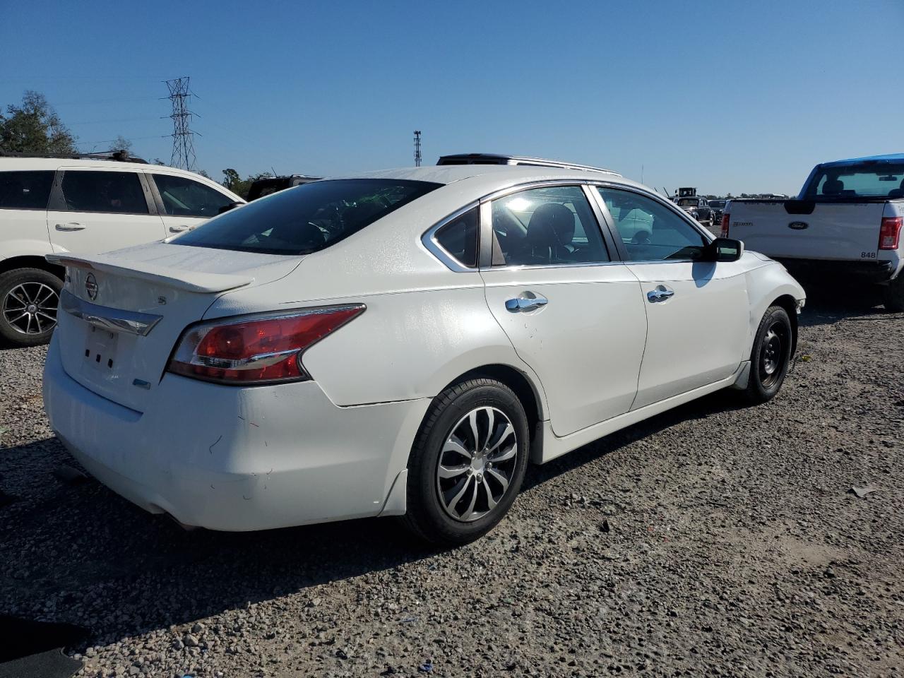 2014 Nissan Altima - Image 3