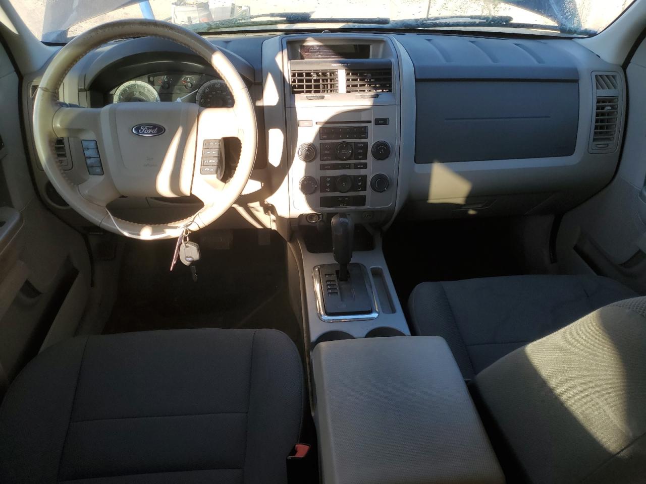 2009 Ford Escape - Image 8