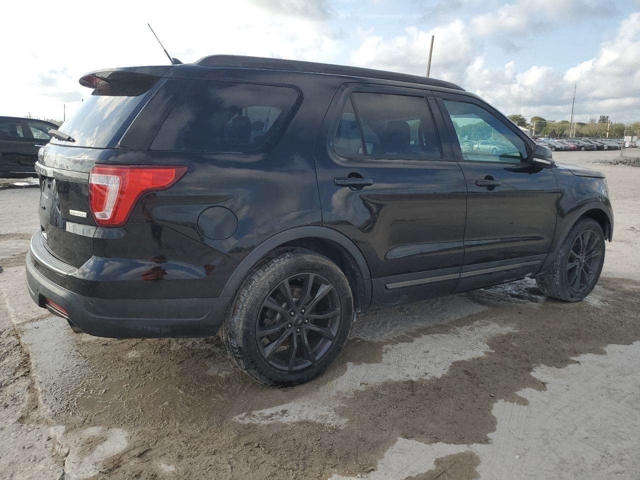 2018 Ford Explorer - Image 3