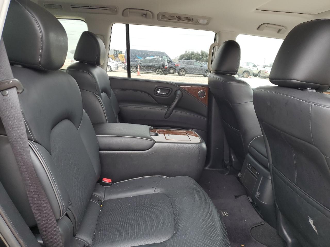 2019 Infiniti QX80 - Image 11