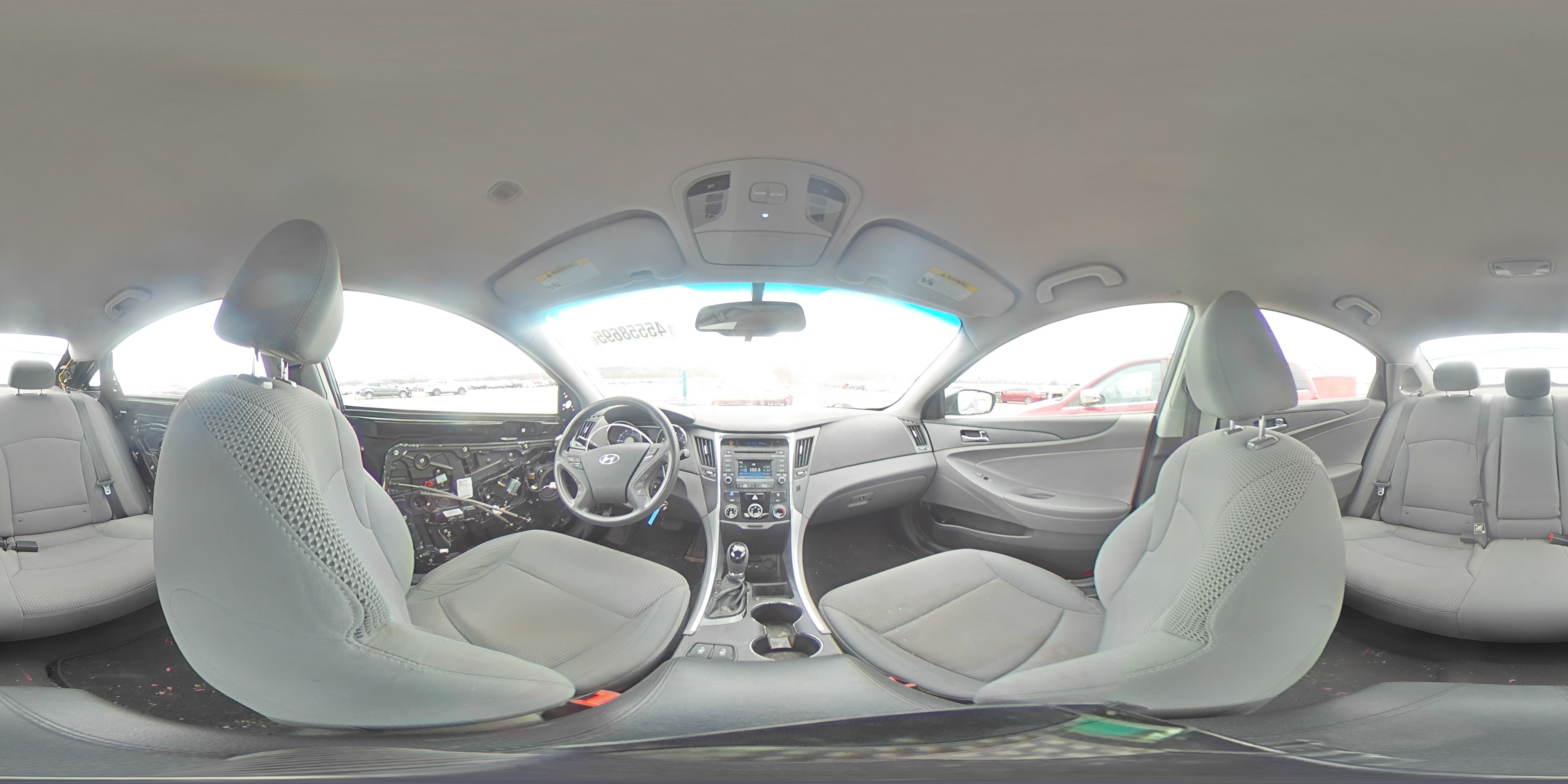2014 Hyundai Sonata - Image 13