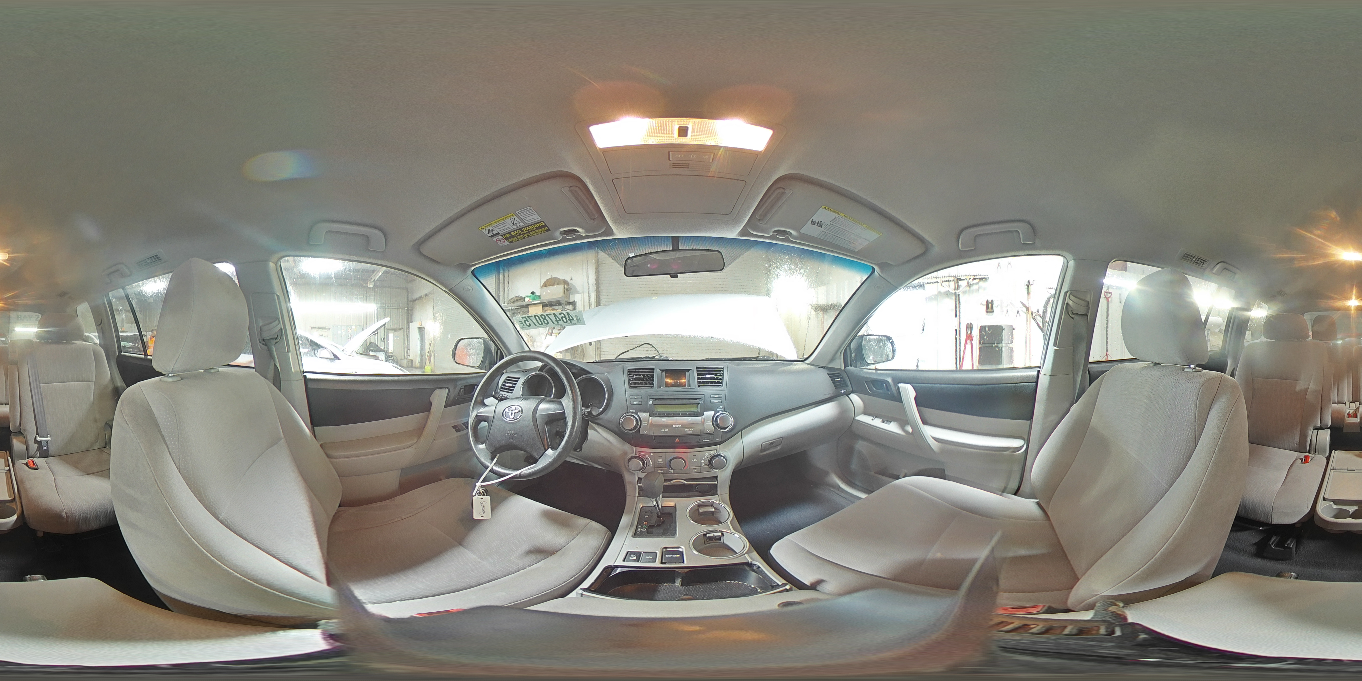 2012 Toyota Highlander - Image 15