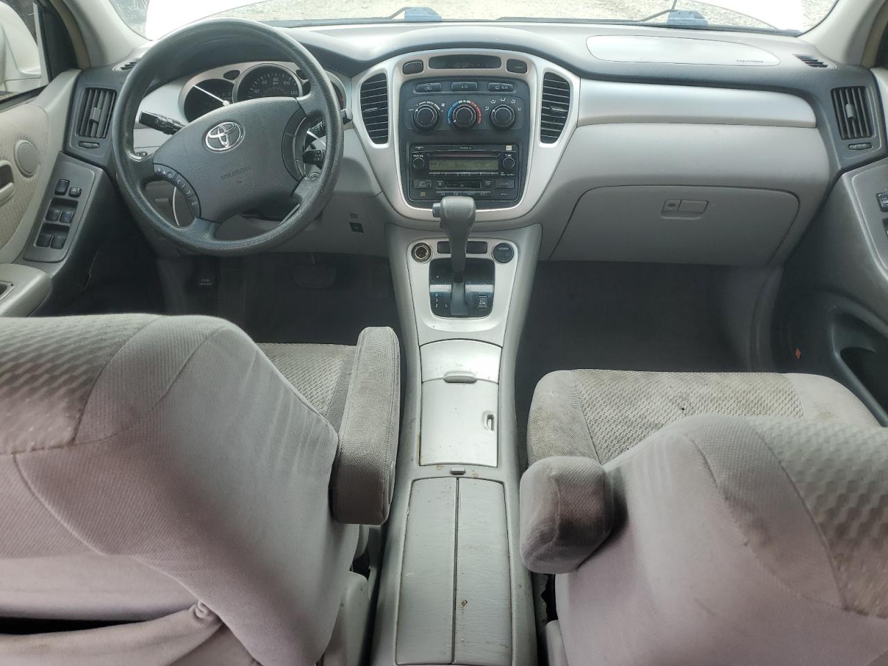2005 Toyota Highlander - Image 8