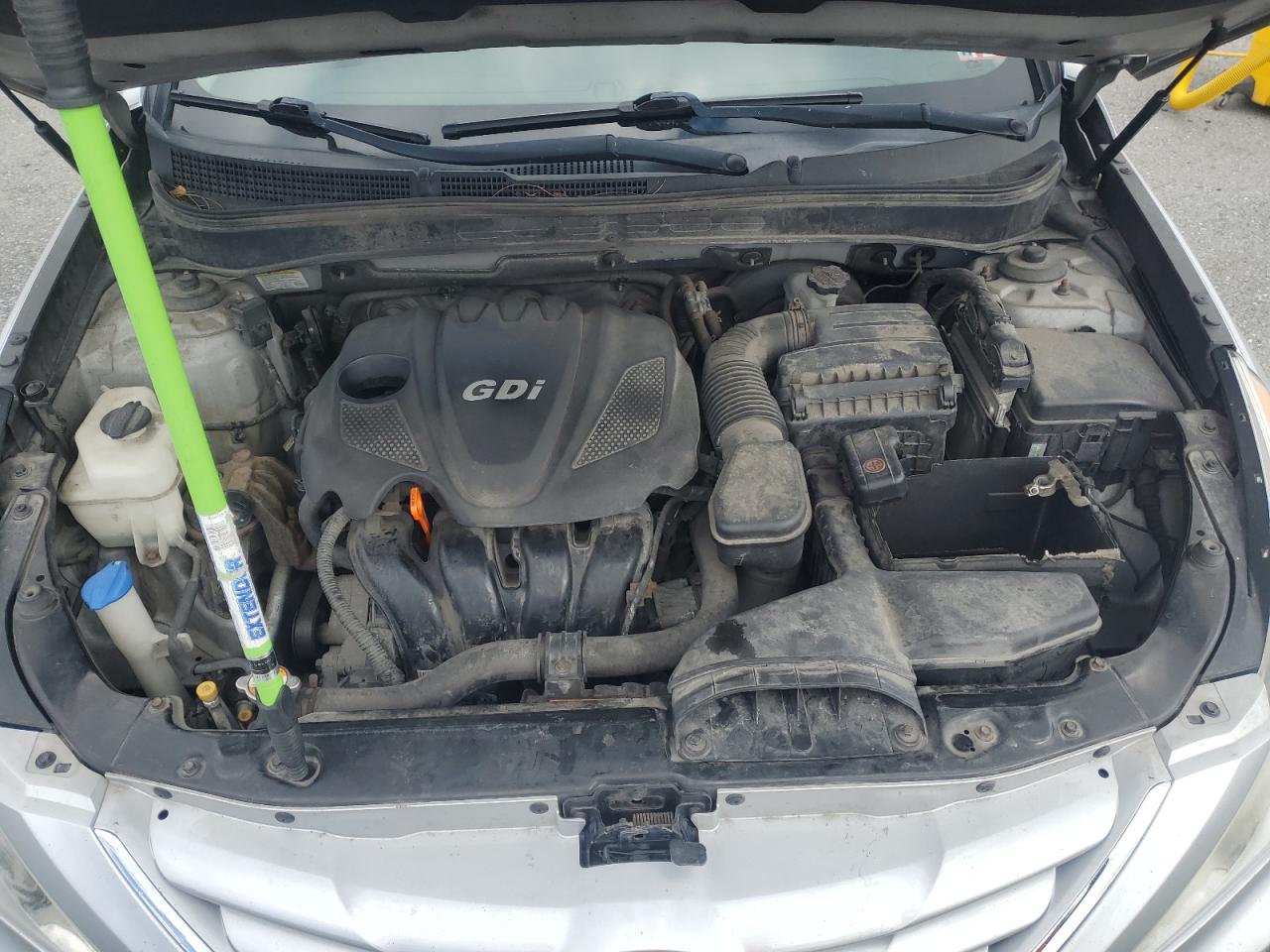 2012 Hyundai Sonata - Image 11