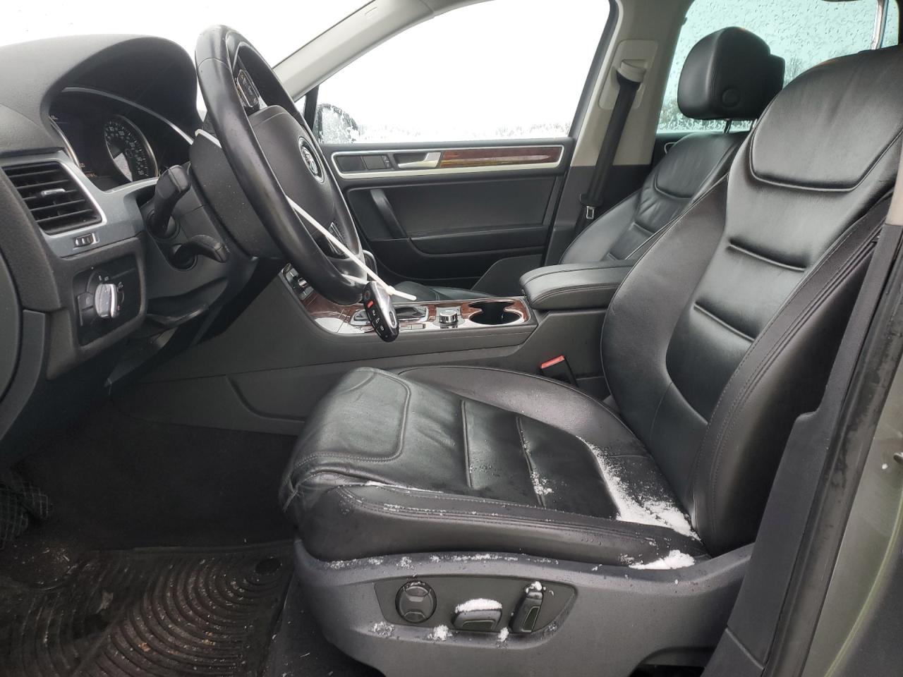 2014 Volkswagen Touareg - Image 7