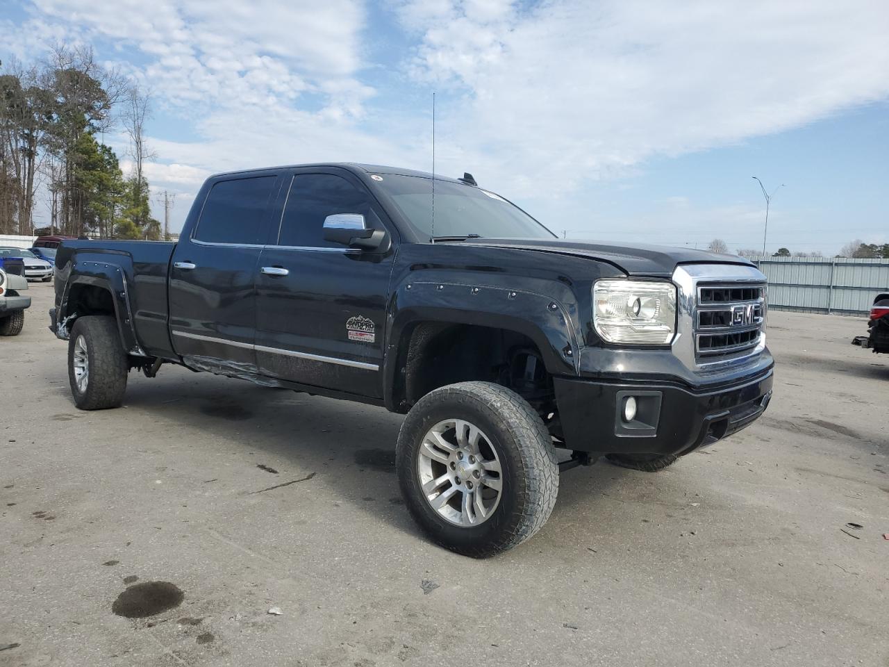 2015 GMC Sierra - Image 4