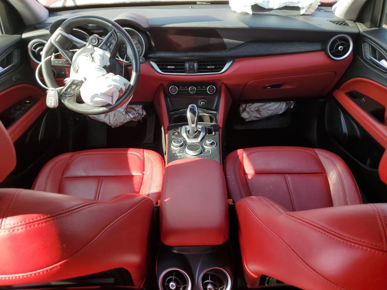 2021 Alfa Romeo Stelvio - Image 8