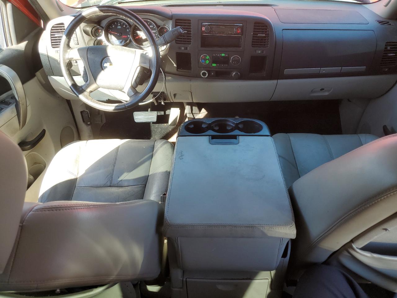 2011 Chevrolet Silverado - Image 8