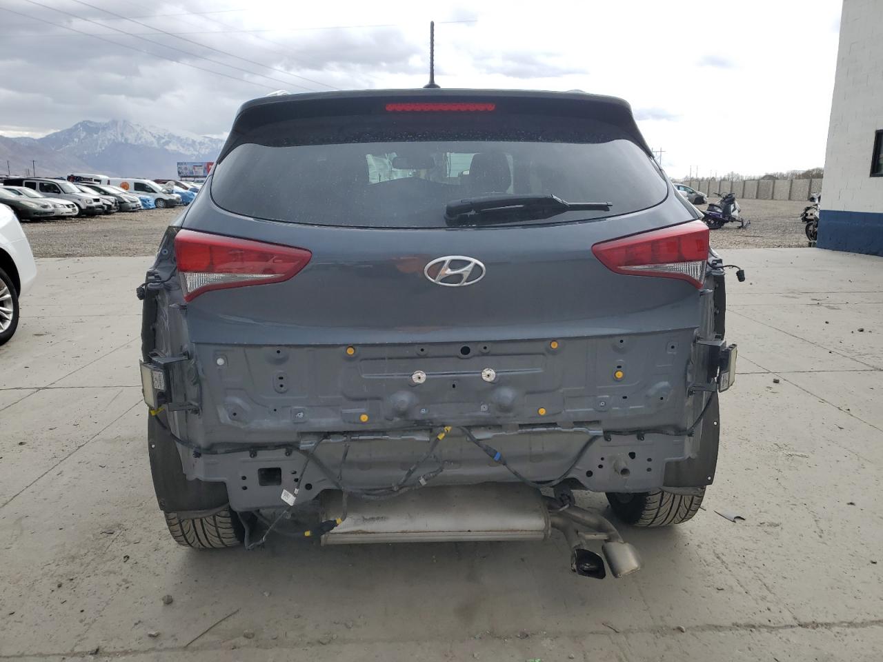 2017 Hyundai Tucson - Image 6
