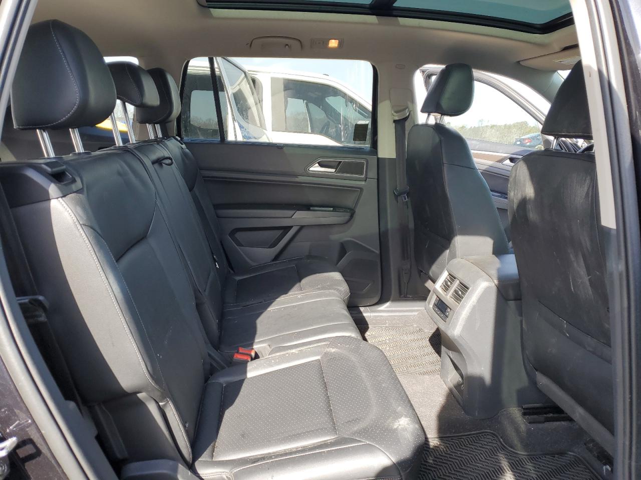 2019 Volkswagen Atlas - Image 11
