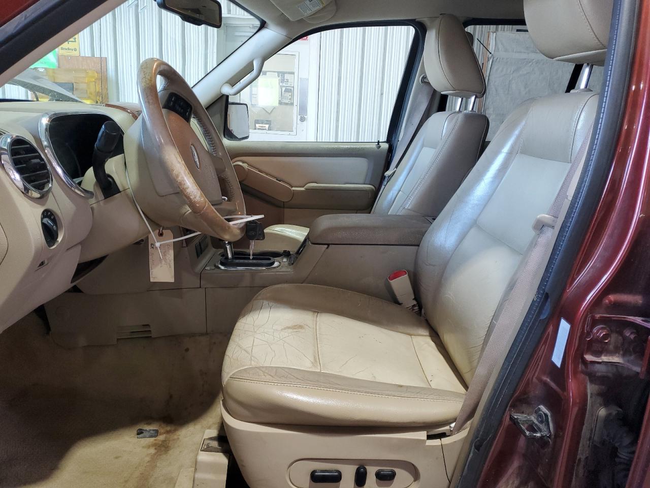 2010 Ford Explorer - Image 7