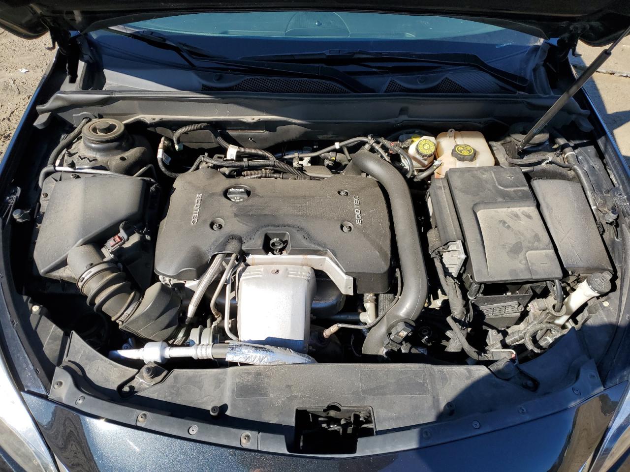 2015 Chevrolet Malibu - Image 13