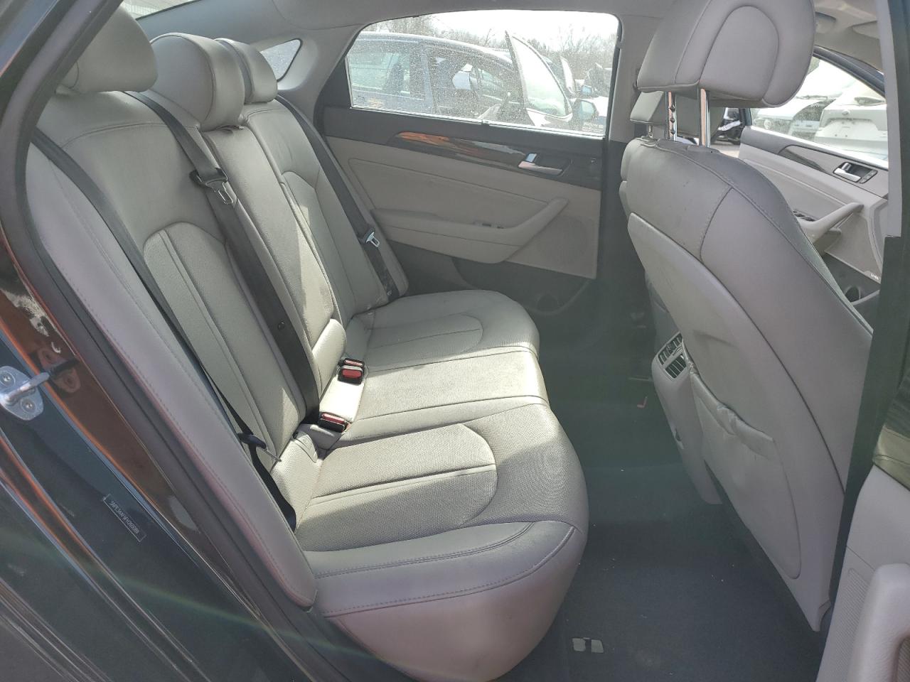 2015 Hyundai Sonata - Image 10