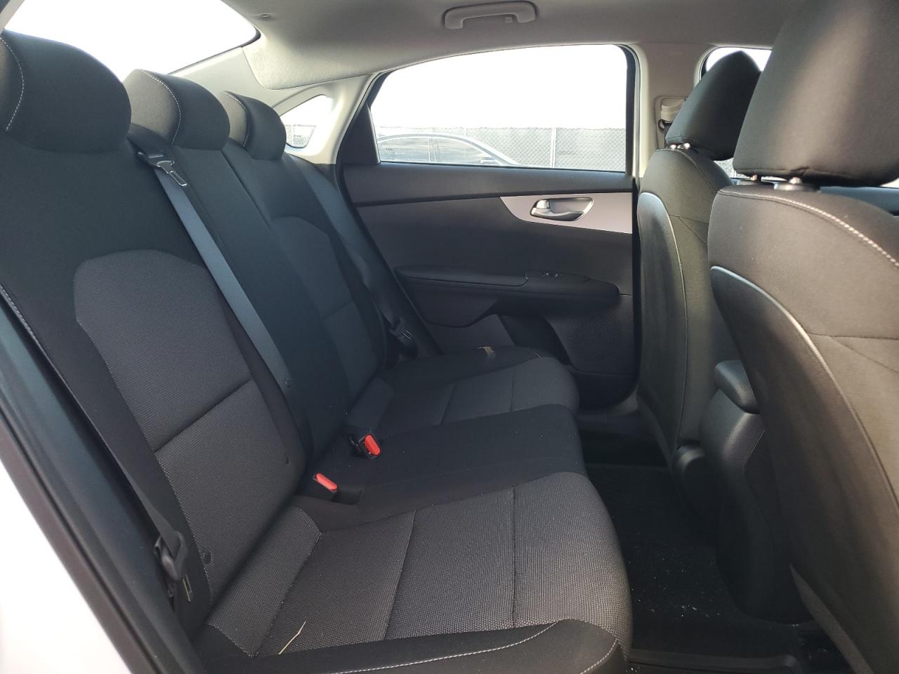 2023 Kia Forte - Image 10