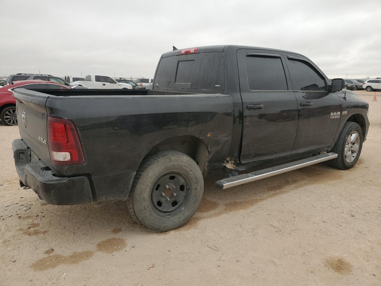 2015 RAM 1500 - Image 3