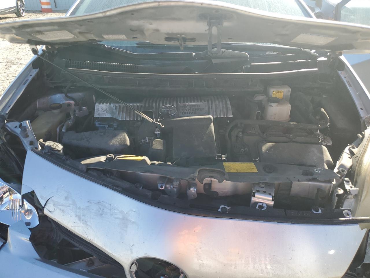 2012 Toyota Prius - Image 11