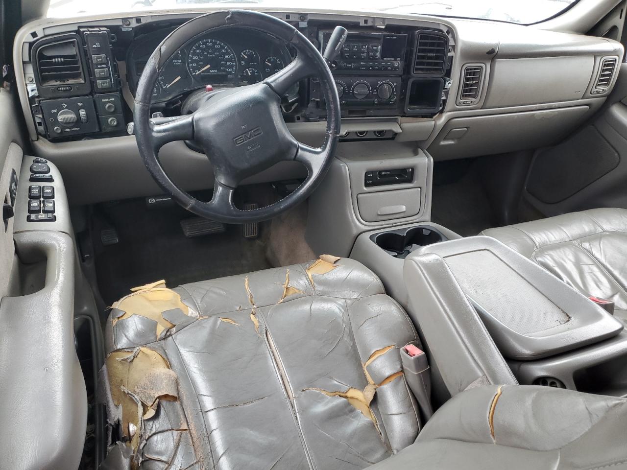 2002 GMC Sierra - Image 8