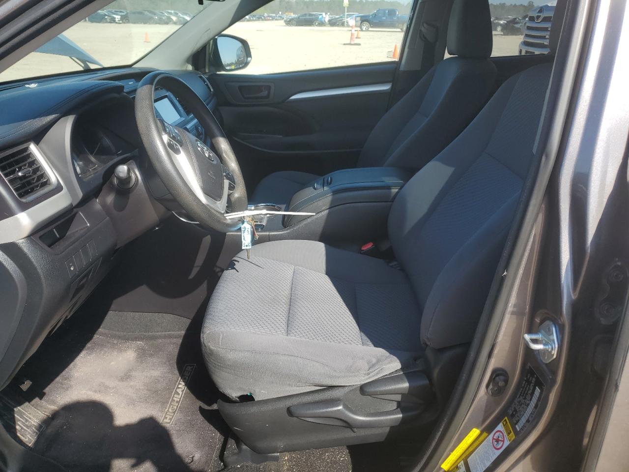 2015 Toyota Highlander - Image 7
