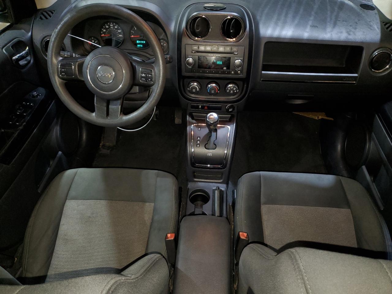 2012 Jeep Compass - Image 8