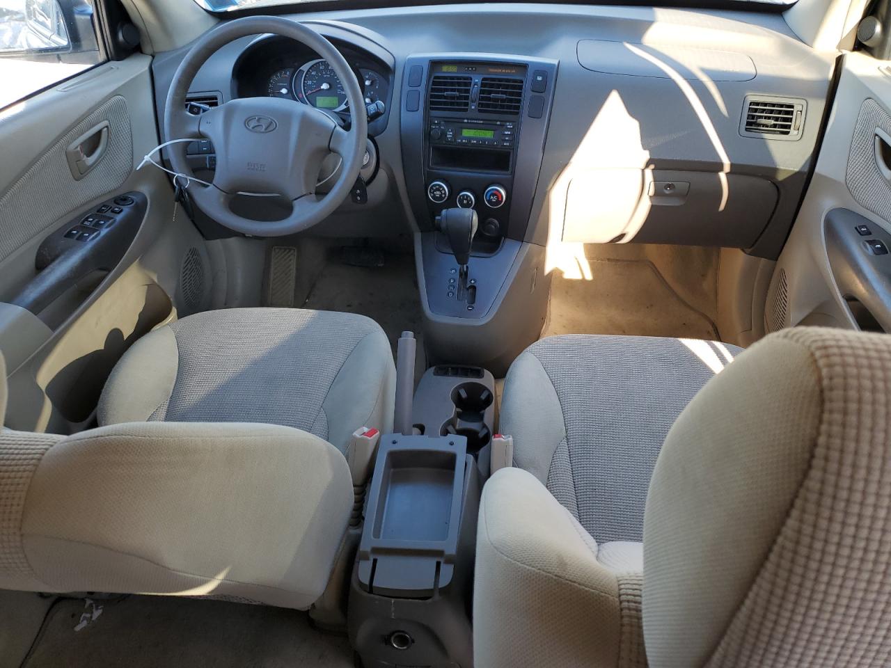 2007 Hyundai Tucson - Image 8