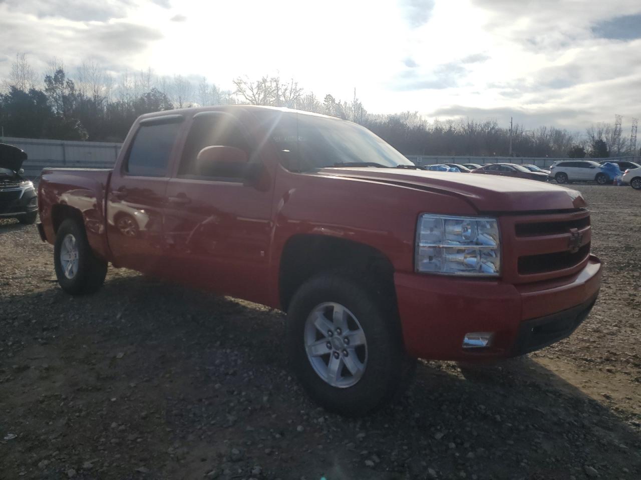2007 Chevrolet Silverado - Image 4