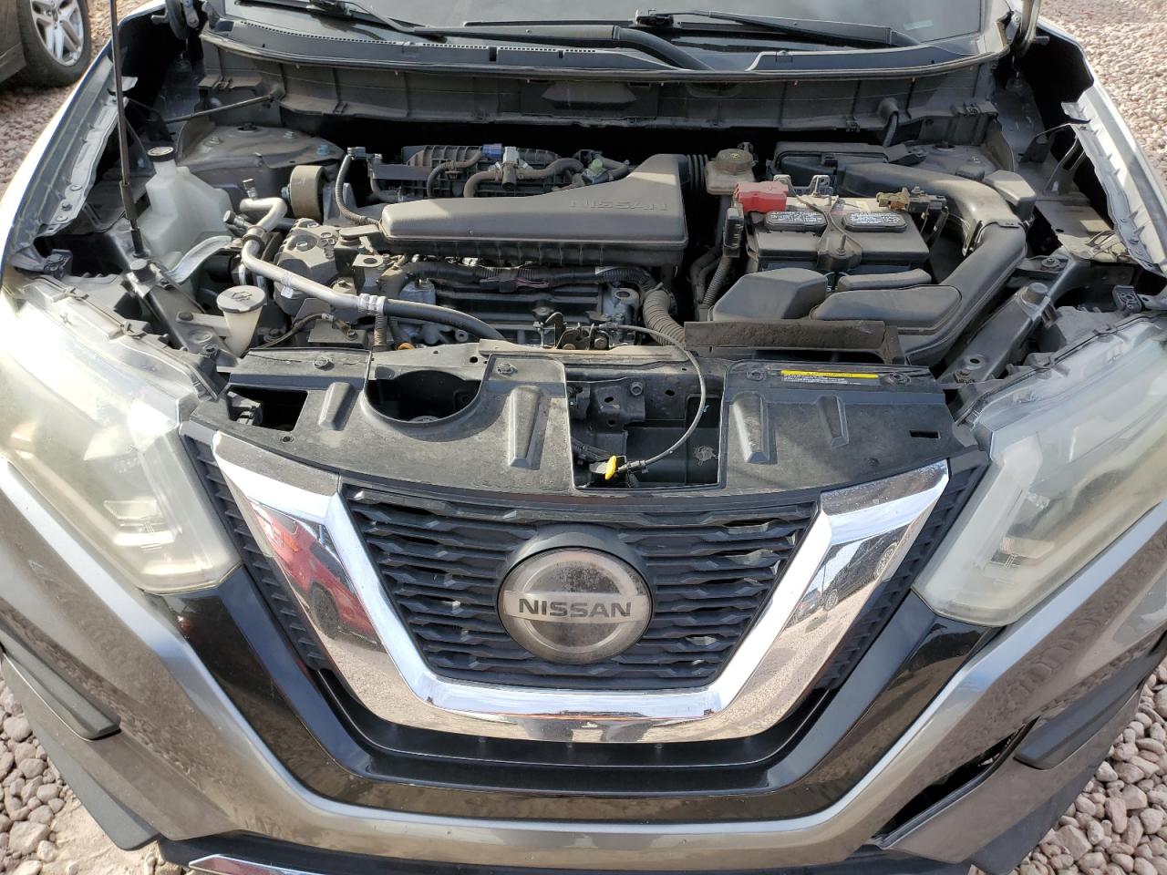KNMAT2MT4JP622301 NISSAN ROGUE 2018