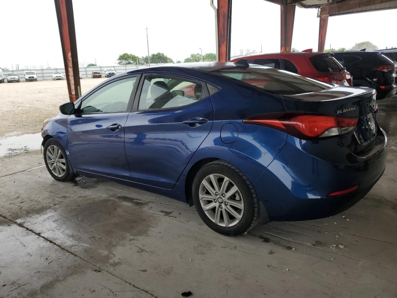 2016 Hyundai Elantra - Image 2