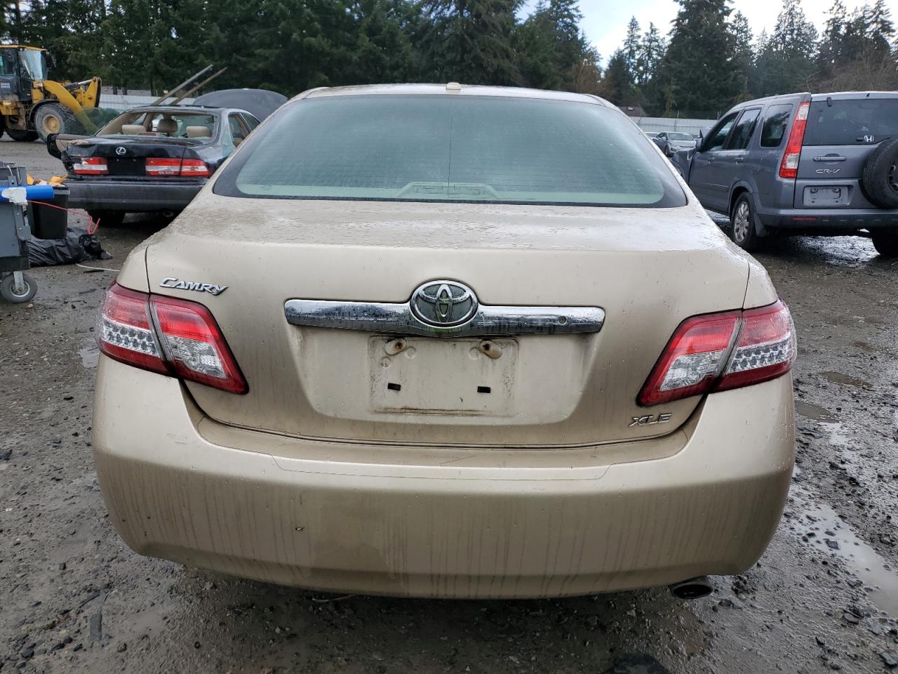 2010 Toyota Camry - Image 6