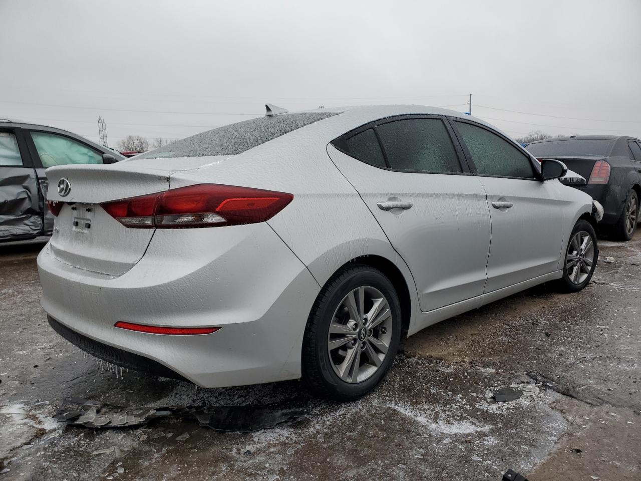2018 Hyundai Elantra - Image 3