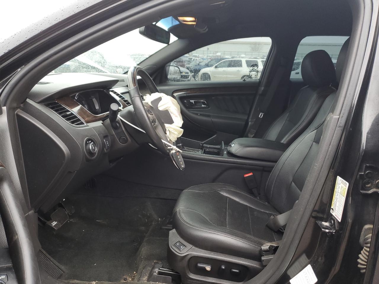2014 Ford Taurus - Image 7