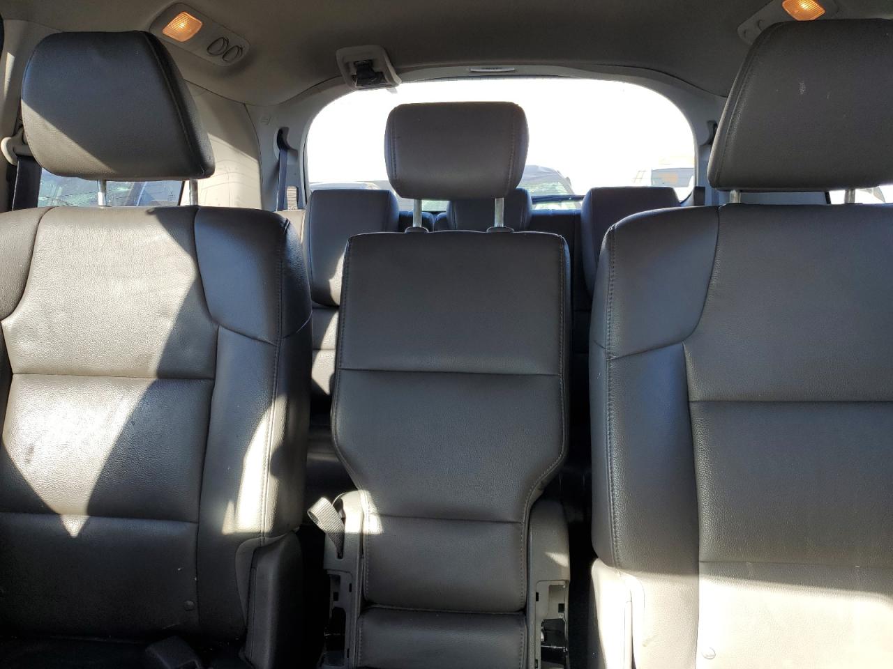 2015 Honda Odyssey - Image 10