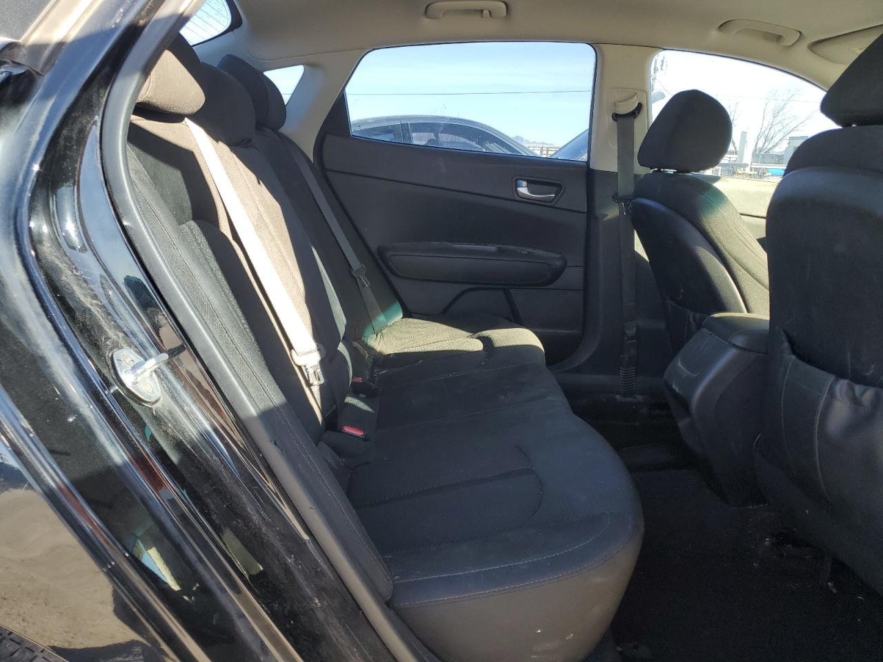2017 Kia Optima - Image 10