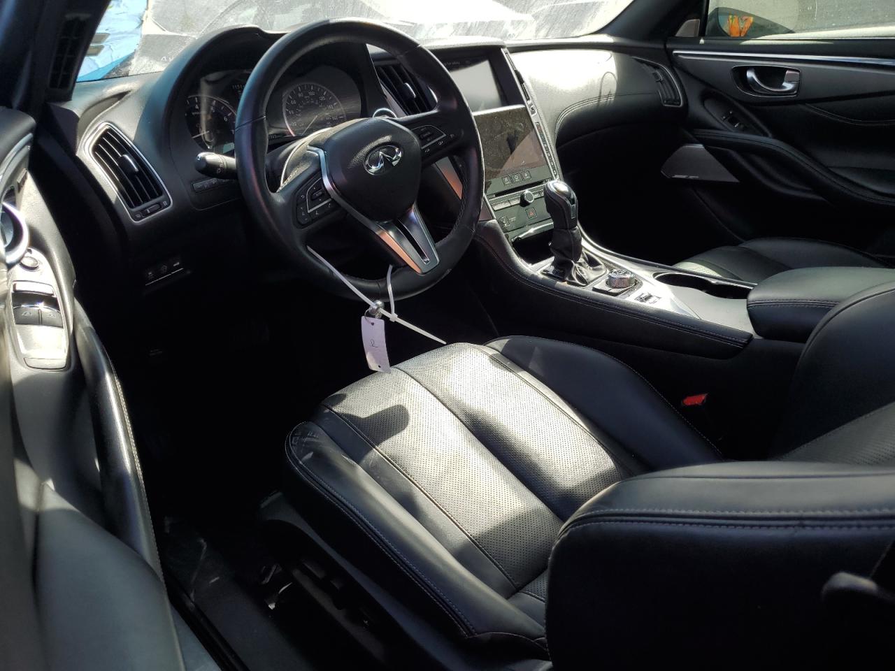 2017 Infiniti Q60 - Image 8