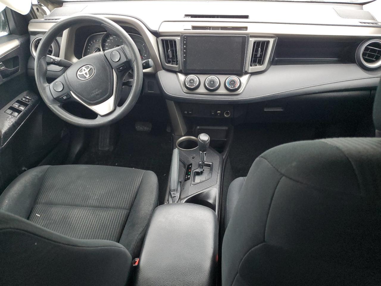 2015 Toyota RAV 4 - Image 8