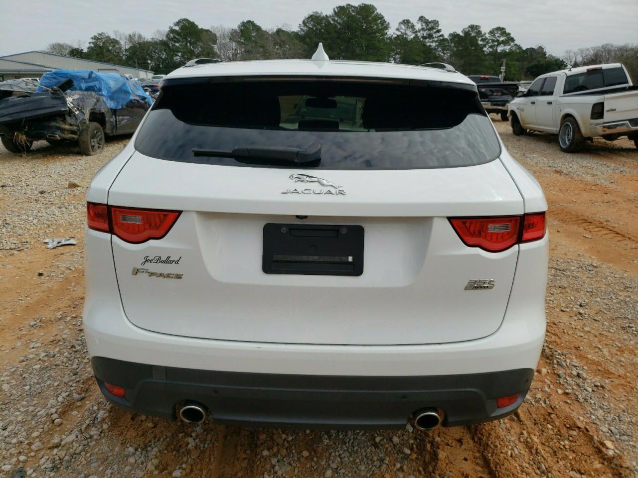 2017 Jaguar F-Pace - Image 6