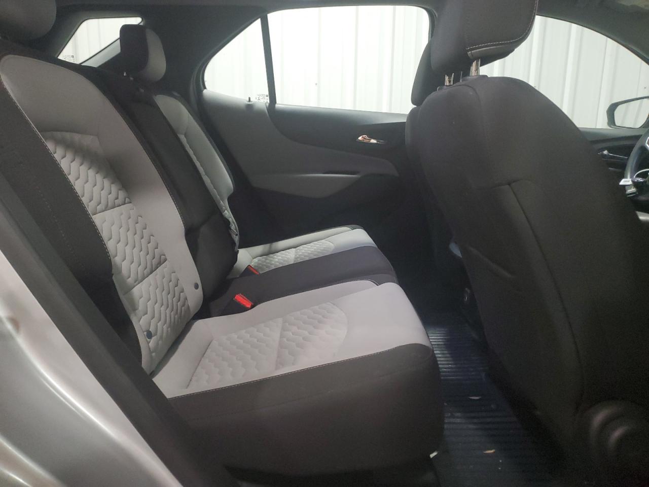 2020 Chevrolet Equinox - Image 10