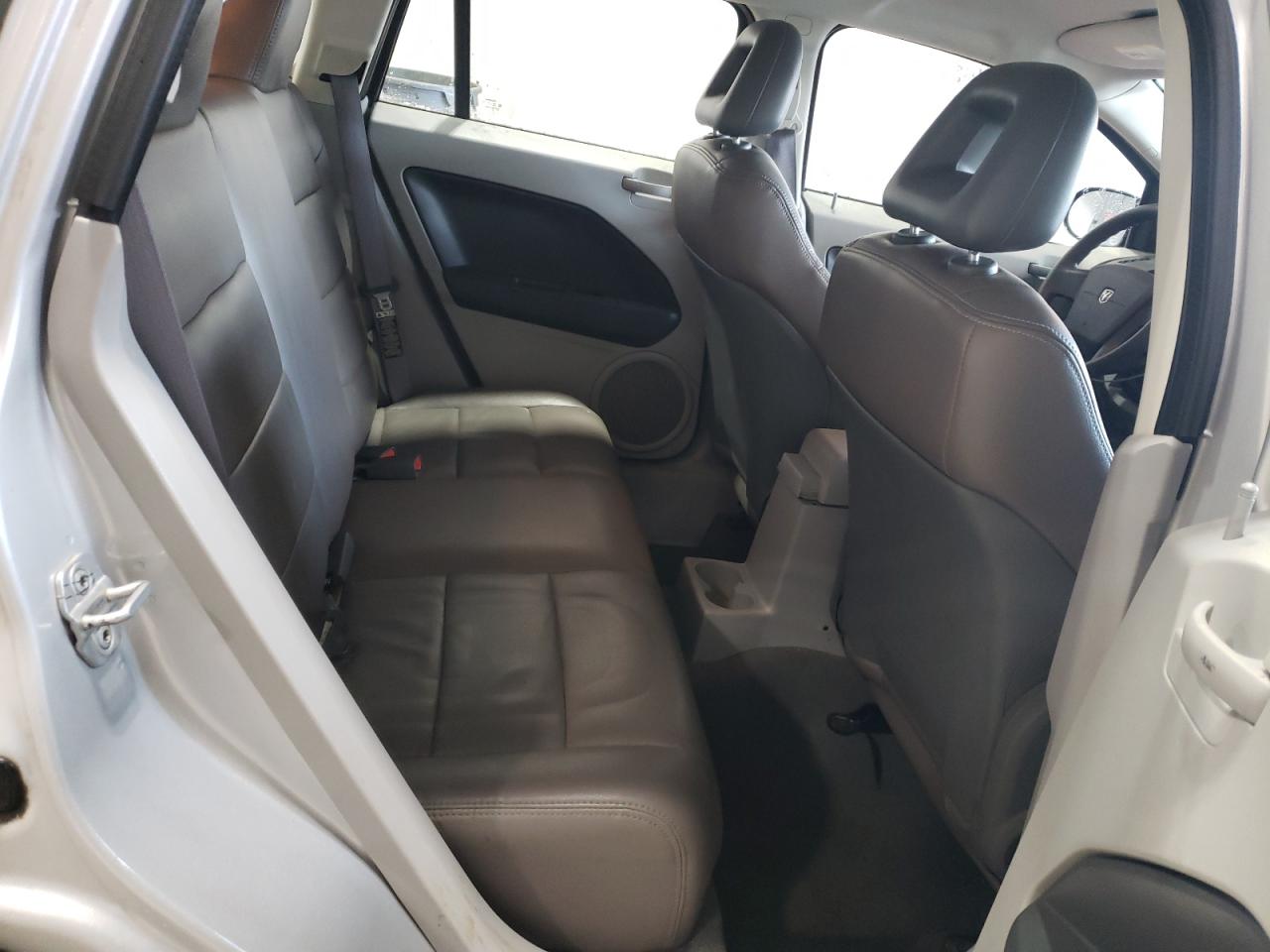 2007 Dodge Caliber - Image 10