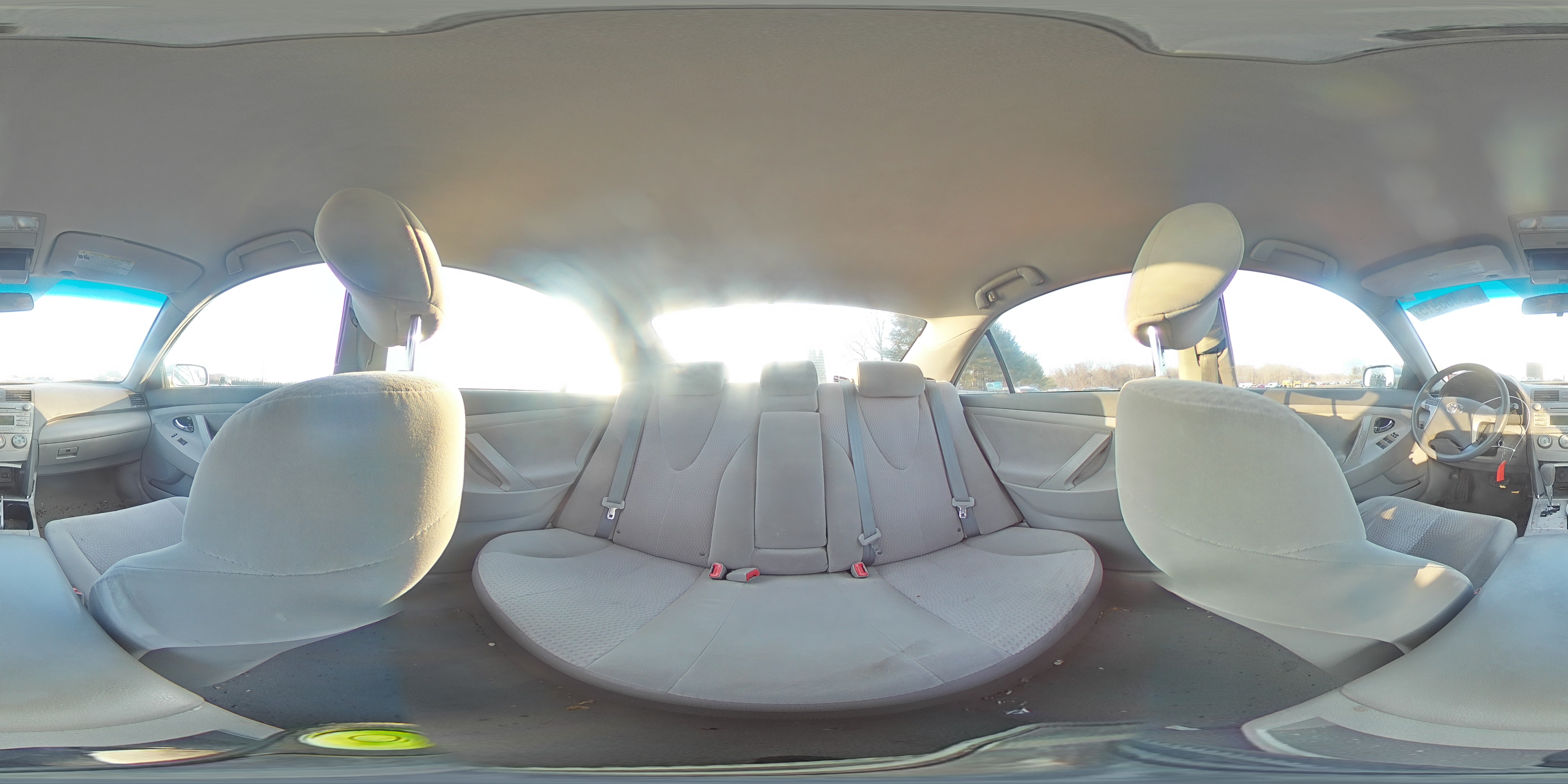 2010 Toyota Camry - Image 13