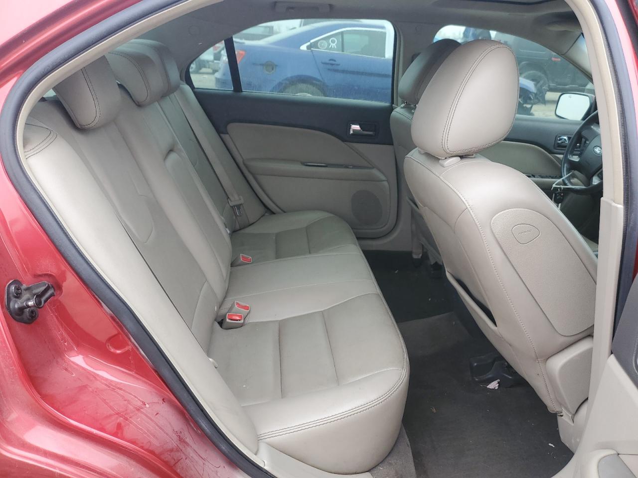 2010 Ford Fusion - Image 10