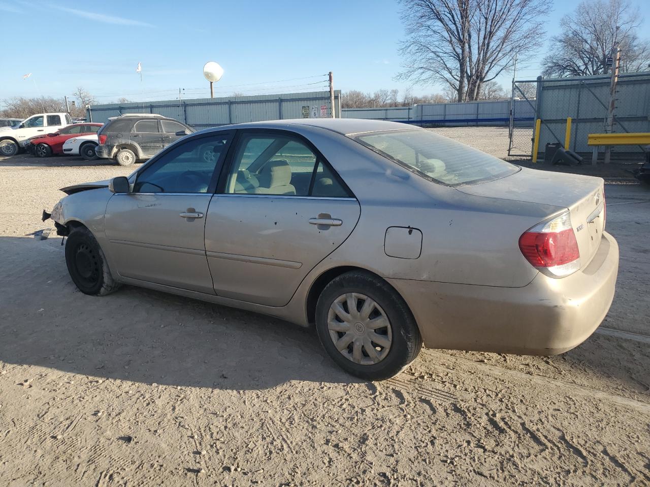 2006 Toyota Camry - Image 2