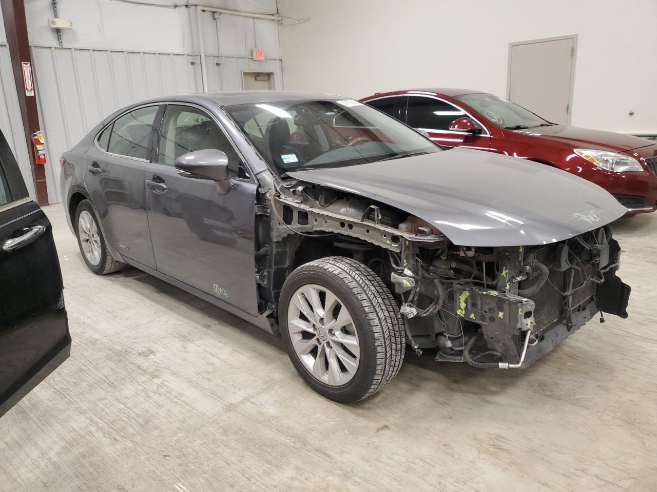 2015 Lexus ES - Image 4