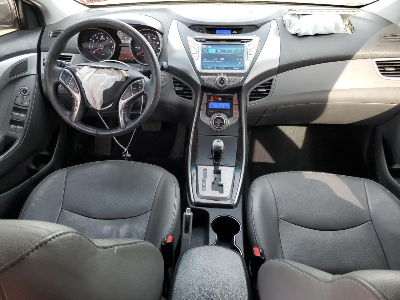 2013 Hyundai Elantra - Image 8