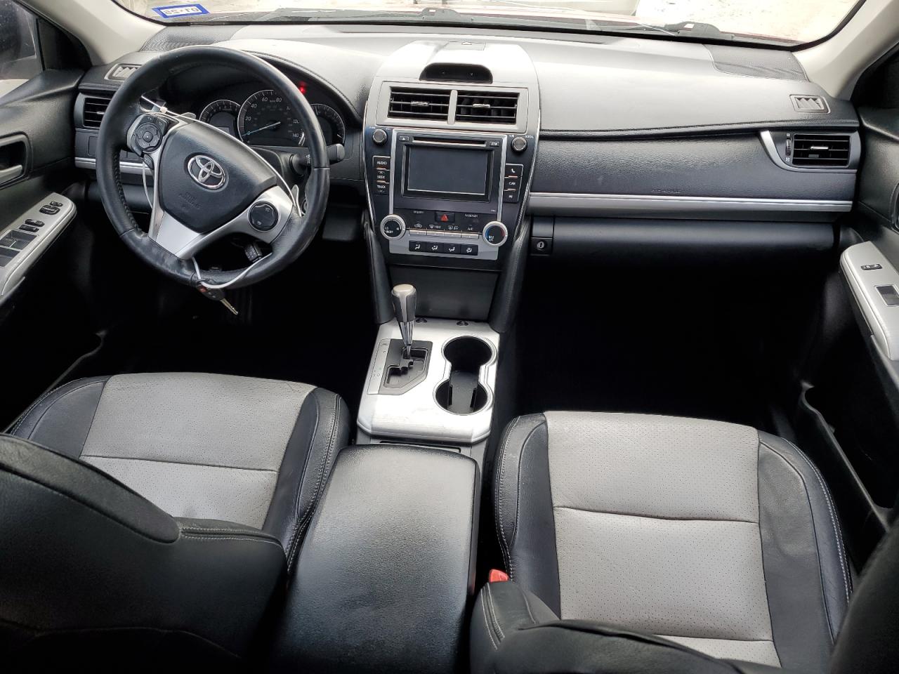 2012 Toyota Camry - Image 8