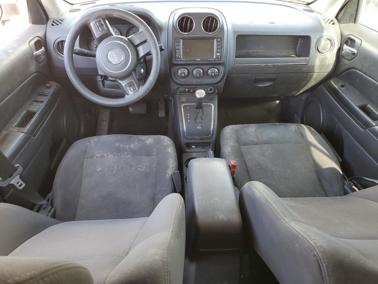 2017 Jeep Liberty (Patriot) - Image 8